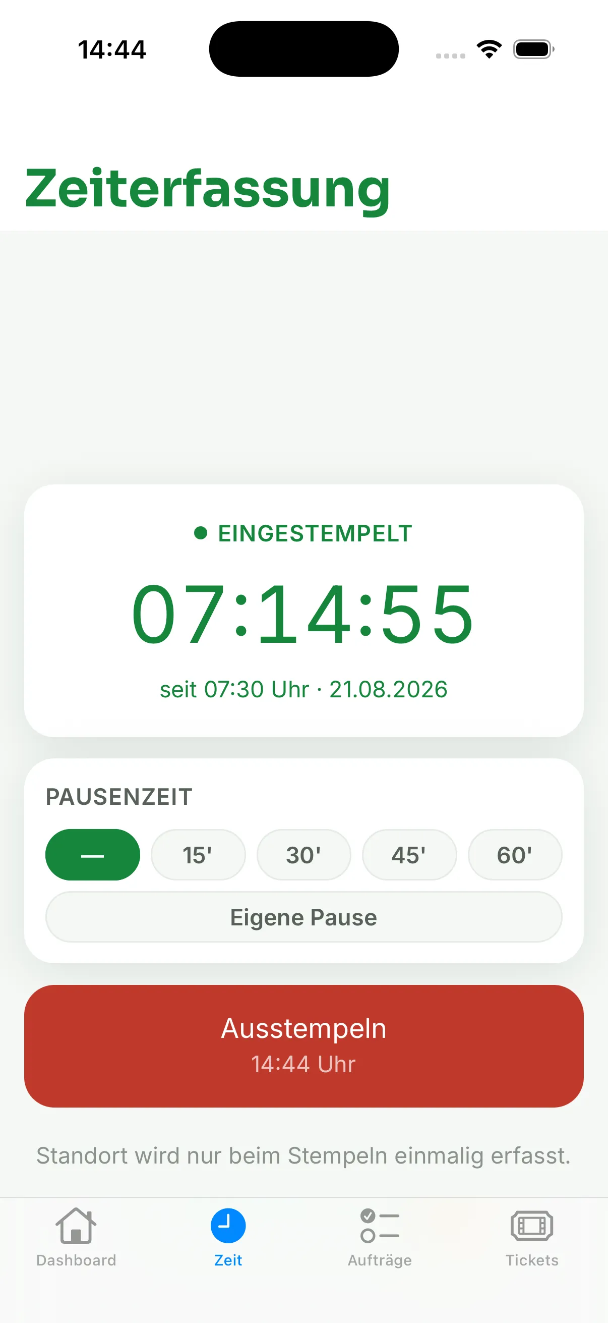 Putzio Stempeluhr auf dem Smartphone mit laufender Schicht
